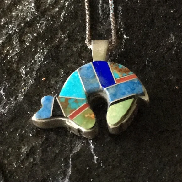 Vintage Charlie Bowie Reversible Bear and Kokopelli Navajo Pendant - Picture 4 of 15